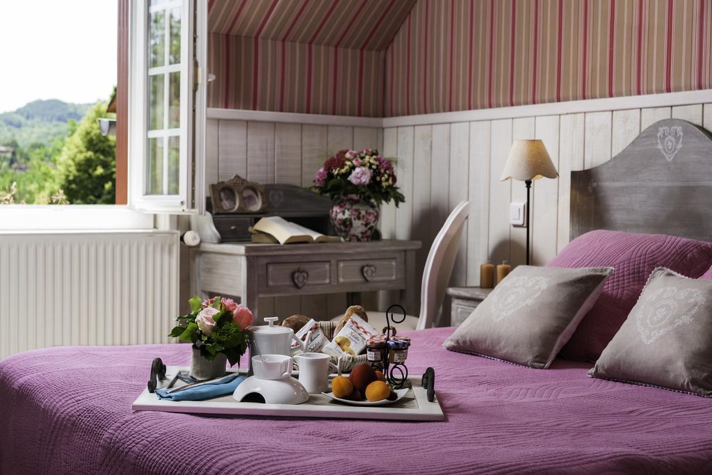 Hostellerie Belle Rive Gagnac-sur-Cere Номер фото
